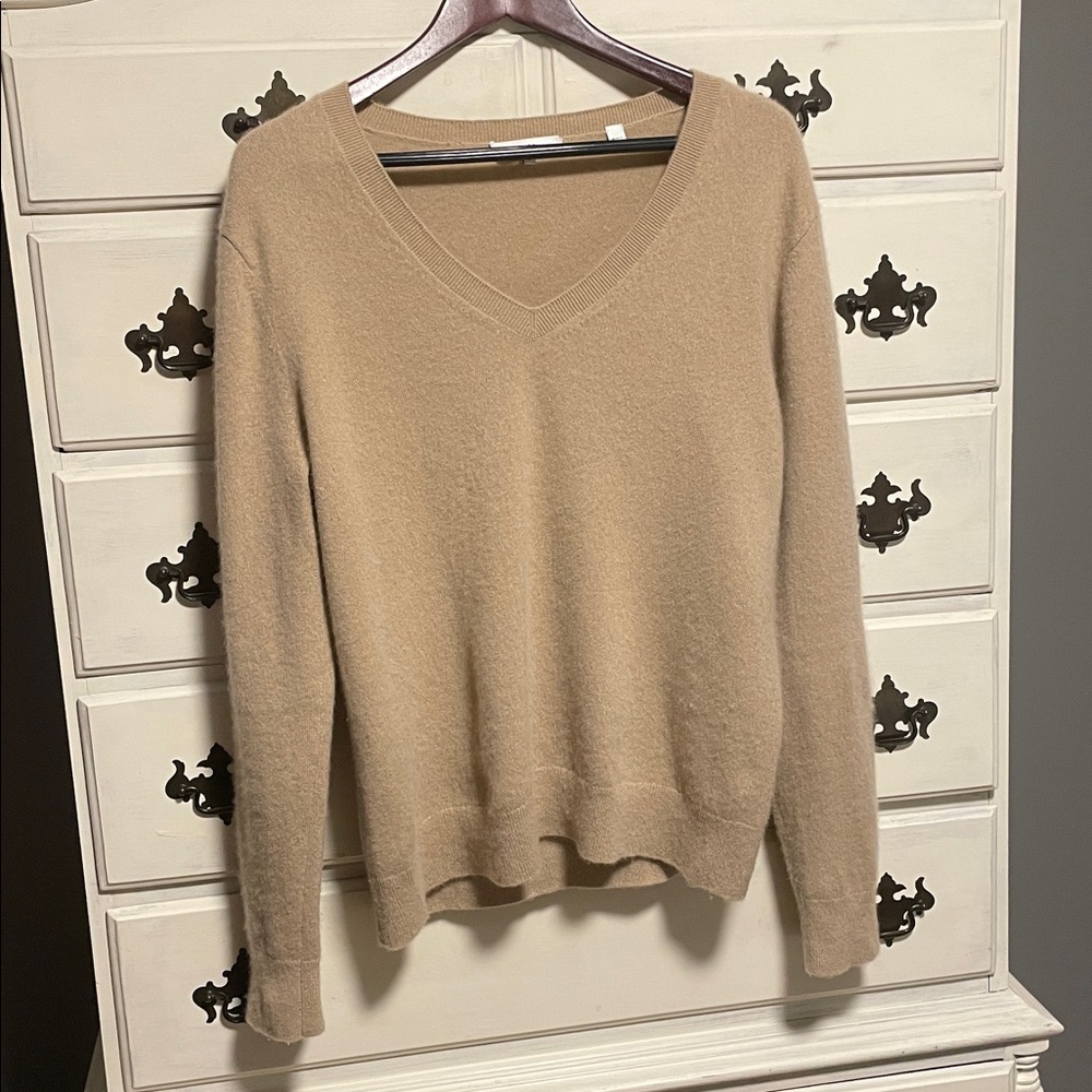 🐑Cashmere V-Neck Sweater - Tan